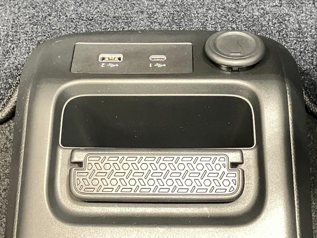 アリア Ｂ６　ｅ－４ＯＲＣＥ　４ＷＤ　当社試乗車アップ　メーカーナビ・ＢＯＳＥ・全周囲カメラ・衝突被害軽減ブレーキ・踏み間違い衝突防止アシスト・本革シート・オートバックドア＋ハンズフリー・プロパイロトリモートパーキング（41枚目）