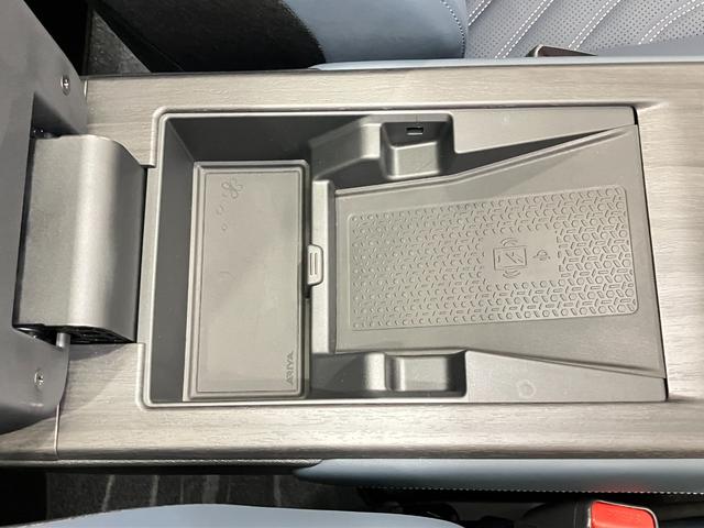 アリア Ｂ６　ｅ－４ＯＲＣＥ　４ＷＤ　当社試乗車アップ　メーカーナビ・ＢＯＳＥ・全周囲カメラ・衝突被害軽減ブレーキ・踏み間違い衝突防止アシスト・本革シート・オートバックドア＋ハンズフリー・プロパイロトリモートパーキング（44枚目）
