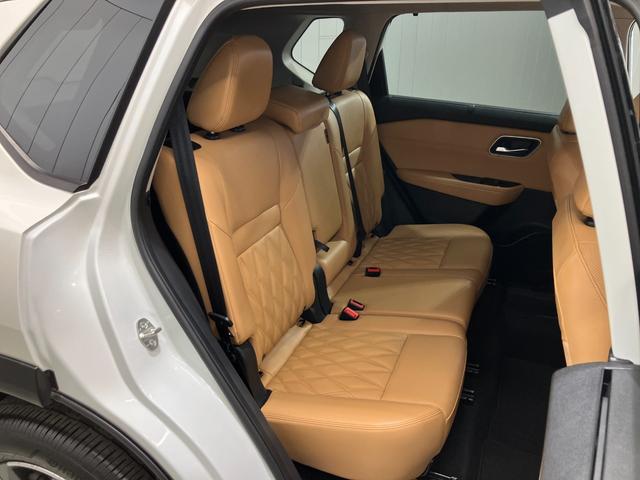 エクストレイル Ｇ　ｅ－４ＯＲＣＥ　１．５　Ｇ　ｅ－４ＯＲＣＥ　４ＷＤ　当社試乗車アップ・メーカーＯＰナビ・ナッパレザー・全周囲カメラ・ＥＴＣ２．０・プロパイロット・オートバックドア・全席シートヒーター・ＬＥＤヘッドランプ（40枚目）