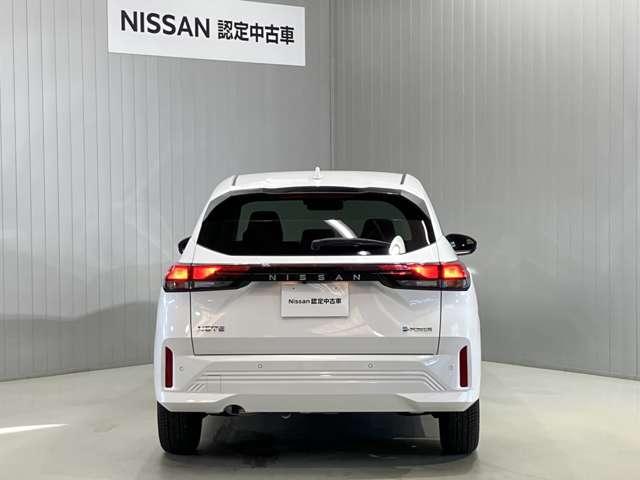 ノート １．２　Ｘ　９０周年記念車　当社社用車アップ・ディーラーＯＰナビ付き（7枚目）