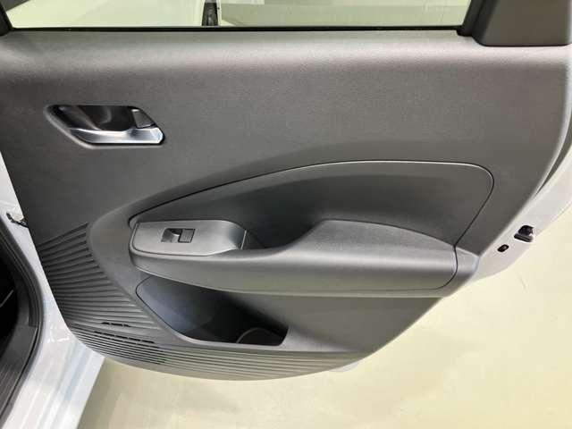 ノート １．２　Ｘ　９０周年記念車　当社社用車アップ・ディーラーＯＰナビ付き（12枚目）