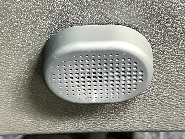 セレナ ｅ－パワー　ハイウェイスターＶ　１．２　ｅ－ＰＯＷＥＲ　ハイウェイスター　Ｖ　ディーラーＯＰナビ・両側電動スライドドア・全周囲カメラ・ＬＥＤヘッドランプ・ＬＥＤフォグランプ・ハイビームアシスト・ドライブレコーダー・プロパイロット（34枚目）