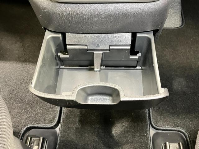 セレナ ハイウェイスターＶ　２．０　ハイウェイスター　Ｖ　ディーラーＯＰナビ・両側電動スライドドア・プロパイロット・全周囲カメラ・ＬＥＤヘッドランプ・衝突被害軽減ブレーキ・踏み間違い衝突防止アシスト・ＥＴＣ・ドライブレコーダー（36枚目）