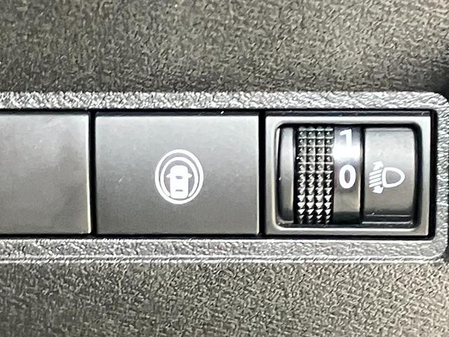 ノート X 1.2 X ディーラーOPナビ・バックモニター・オートライト・ハイビームアシスト・衝突被害軽減ブレーキ・踏み間違い衝突防止アシスト・ドライブレコーダー・インテリジェントキー(21枚目)