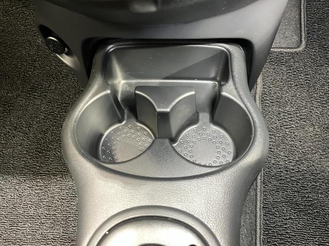 マーチ S 1.2 S 衝突被害軽減ブレーキ・ETC・ハイビームアシスト・踏み間違い衝突防止アシスト・リモコンキー・プライバシーガラス(22枚目)