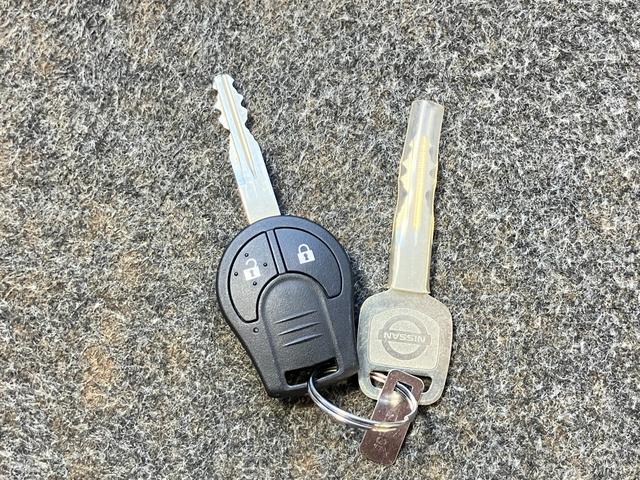 マーチ S 1.2 S 衝突被害軽減ブレーキ・ETC・ハイビームアシスト・踏み間違い衝突防止アシスト・リモコンキー・プライバシーガラス(33枚目)