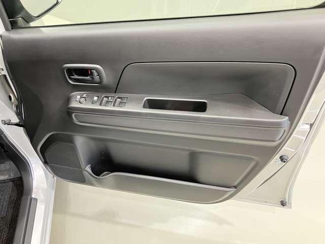 ワゴンＲ ＦＸ　６６０　ＦＸ　オーディオディスプレイ・運転席シートヒーター・衝突被害軽減ブレーキ・車線逸脱警報・横滑り防止機能・ヘッドランプレベライザー・スマートキー・ＥＴＣ・オートエアコン・オートライト（9枚目）
