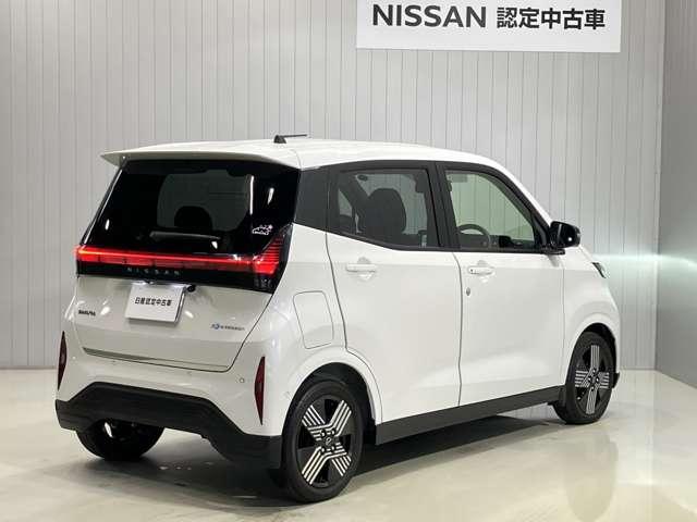 サクラ G メーカーOPナビ・全周囲カメラ・前席シート(2枚目)