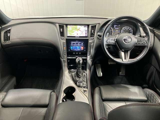 スカイライン 3.0 400R メーカーOPナビ・前席シートヒーター・全周(4枚目)