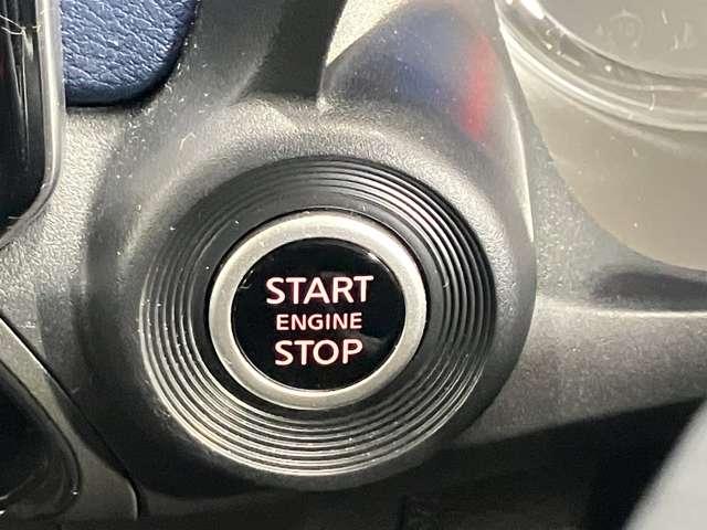 【プッシュ式エンジン・インテリジェントキー】プッシュ式エンジンスタートでブレーキを踏んでボタンを押すだけでエンジン始動がスムーズ！！鍵をカバンに入れているだけでエンジンの始動が可能★