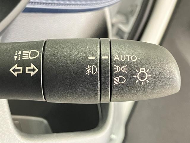 【オートライトシステム】暗くなると自動でライトが点灯！昼間のトンネル走行などオートにしていると便利です★