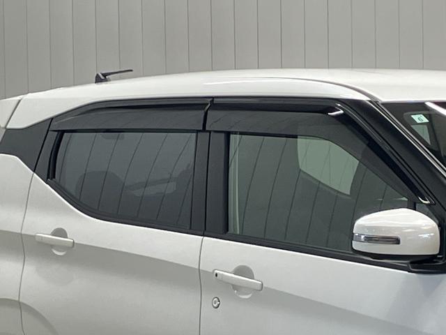 プラスチックバイザー付！雨の日のちょっとした換気にあると便利です！