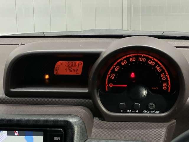 【メーター】昼間も夜間もとっても見やすく疲れにくいメ-タ-類で長距離ドライブの時もラクラク♪♪