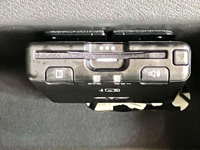 デイズ 660 X 4WD 当社試乗車アップ・ディーラーOPナビ・前席(12枚目)