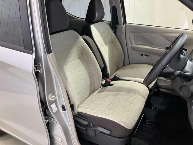 デイズ 660 X 4WD 当社試乗車アップ・ディーラーOPナビ・前席(17枚目)