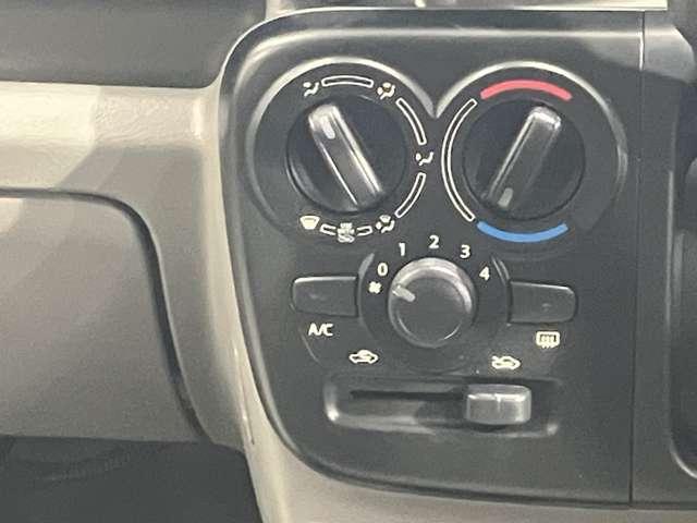 ＮＶ１００クリッパーバン ＤＸ　ＧＬパッケージ　６６０　ＤＸ　ＧＬパッケージ　ハイルーフ　ＣＤチューナー・ＥＴＣ・ハイビームアシスト・リモコンキー・衝突被害軽減ブレーキ・踏み間違い衝突防止アシスト（13枚目）