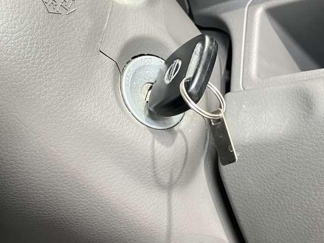 ＮＶ１００クリッパーバン ＤＸ　ＧＬパッケージ　６６０　ＤＸ　ＧＬパッケージ　ハイルーフ　ＣＤチューナー・ＥＴＣ・ハイビームアシスト・リモコンキー・衝突被害軽減ブレーキ・踏み間違い衝突防止アシスト（15枚目）