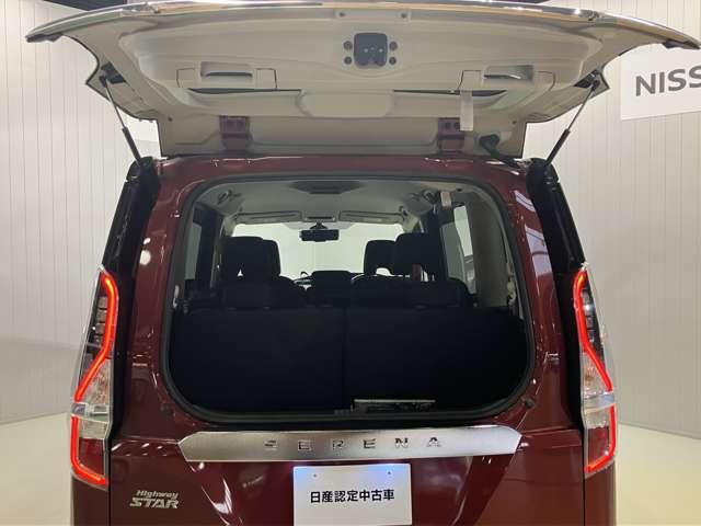 セレナ ハイウェイスターＶ（10枚目）