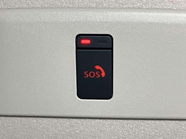 【ＳＯＳコール】事故や急病の時にボタンひとつで専門のオペレーターに接続。エアバックが開く事故の時は自動でオペレータに接続してくれます！