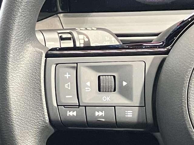 【ハンドルスイッチ】ハンドルから手を放すことなく、オーディオ操作やメーター操作ができるステアリングスイッチ付★