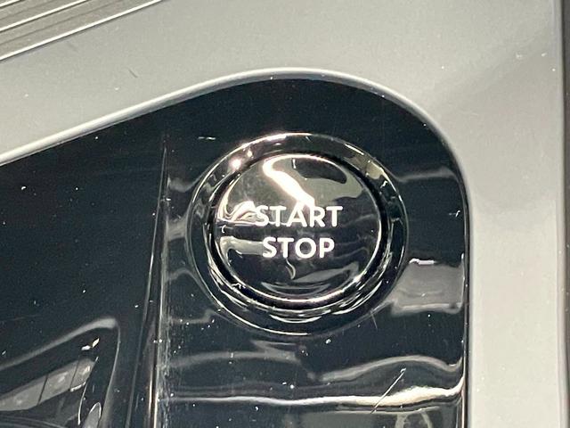 【プッシュ式エンジン・インテリジェントキー】プッシュ式エンジンスタートでブレーキを踏んでボタンを押すだけでエンジン始動がスムーズ！！鍵をカバンに入れているだけでエンジンの始動が可能★