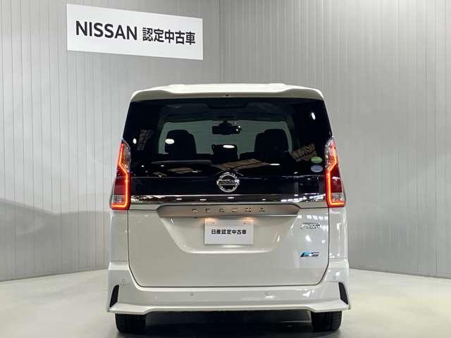 セレナ ハイウェイスター　Ｖセレクション　２．０　ハイウェイスター　Ｖセレクション　ディーラーＯＰナビ・後席モニター・両側電動スライドドア・全周囲カメラ・ＬＥＤヘッドランプ・プロパイロット・ＥＴＣ・ドライブレコーダー（9枚目）