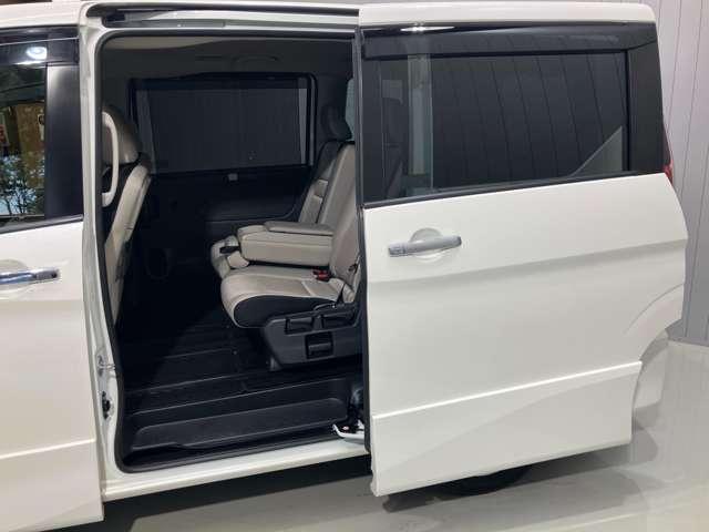 セレナ ハイウェイスター　Ｖセレクション　２．０　ハイウェイスター　Ｖセレクション　ディーラーＯＰナビ・後席モニター・両側電動スライドドア・全周囲カメラ・ＬＥＤヘッドランプ・プロパイロット・ＥＴＣ・ドライブレコーダー（10枚目）