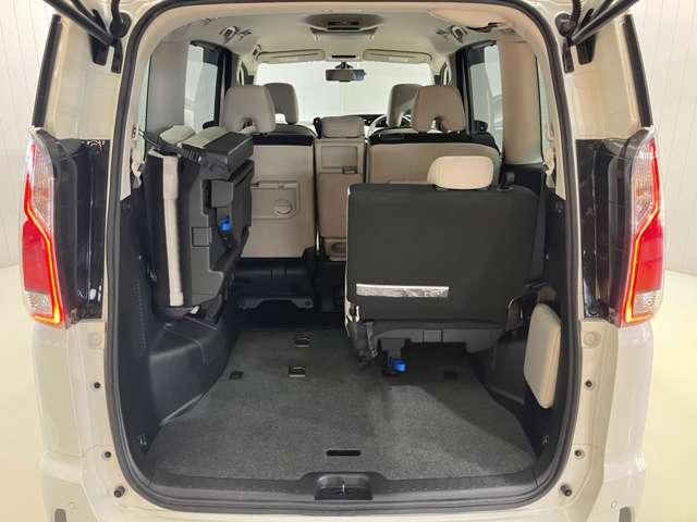 セレナ ハイウェイスター　Ｖセレクション　２．０　ハイウェイスター　Ｖセレクション　ディーラーＯＰナビ・後席モニター・両側電動スライドドア・全周囲カメラ・ＬＥＤヘッドランプ・プロパイロット・ＥＴＣ・ドライブレコーダー（14枚目）