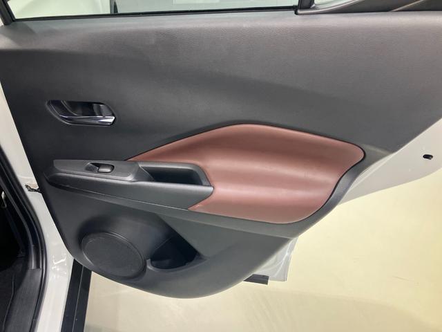 �y��ȃh�A�z�{�g���z���_�[���t���Ă���̂ŁA��Ȃł��������߂����܂���