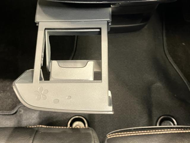 サクラ Ｘ　前席シートヒーター・ステアリングヒーター・ＬＥＤヘッドランプ・ＬＥＤフォグランプ・ハイビームアシスト・ＥＴＣ・ワイヤレス充電器（34枚目）