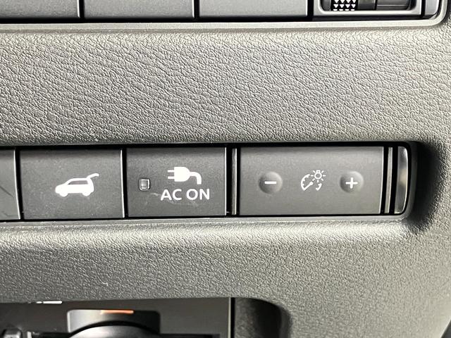 【オートバックドア】ボタンひとつで電動で開閉してくれます！重いバックドアを下ろさなくていいのはうれしい装備ですね★