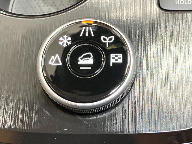 【ドライブモードセレクター】雪道に適したＳＮＯＷモードで安心走行。力強くスムースに発進。