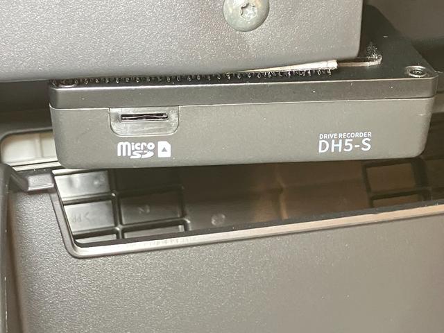 ドライブレコーダー本体ユニットです