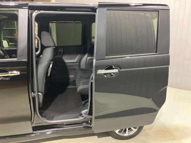 N-BOXカスタム カスタム 660 L ホンダ純正メモリーナビ・両側電動スライド(10枚目)