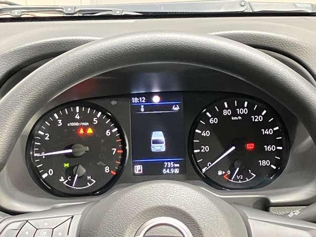 キャラバン 　２．５　チェアキャブ　車いす４名仕様　衝突軽減システム・車線逸脱警報・踏み間違防止システム・スマートルームミラー・ハイビームアシスト・ＥＴＣ・プライバシーガラス・ストレッチャー固定装置（2枚目）