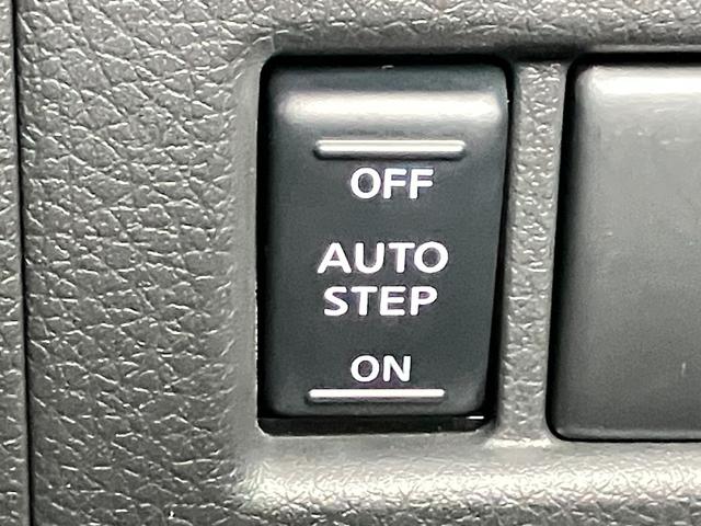 キャラバン 　２．５　チェアキャブ　車いす４名仕様　衝突軽減システム・車線逸脱警報・踏み間違防止システム・スマートルームミラー・ハイビームアシスト・ＥＴＣ・プライバシーガラス・ストレッチャー固定装置（29枚目）