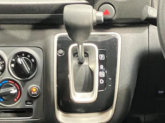 キャラバン 　２．５　チェアキャブ　車いす４名仕様　衝突軽減システム・車線逸脱警報・踏み間違防止システム・スマートルームミラー・ハイビームアシスト・ＥＴＣ・プライバシーガラス・ストレッチャー固定装置（37枚目）