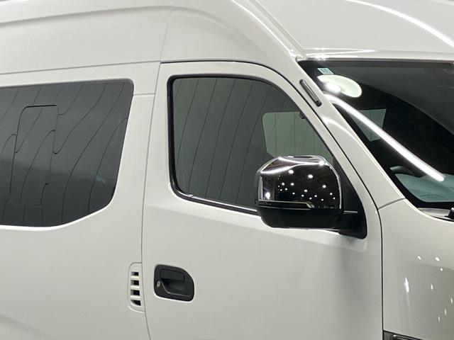 キャラバン 　２．５　チェアキャブ　車いす４名仕様　衝突軽減システム・車線逸脱警報・踏み間違防止システム・スマートルームミラー・ハイビームアシスト・ＥＴＣ・プライバシーガラス・ストレッチャー固定装置（43枚目）