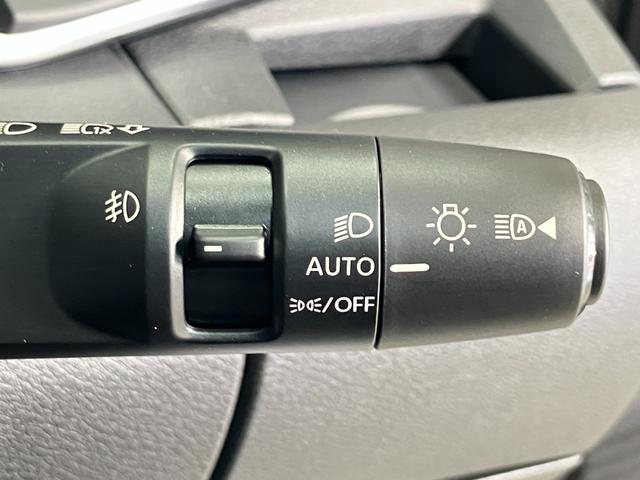 オーラ G 1.2 G 当社試乗車アップ・メーカーOPナビ・プロパイロット・全周囲カメラ・LEDヘッドランプ・ハイビームアシスト・ワイヤレス充電器・ETC2.0・パワーシート・車線逸脱警報・車線逸脱防止支援(36枚目)