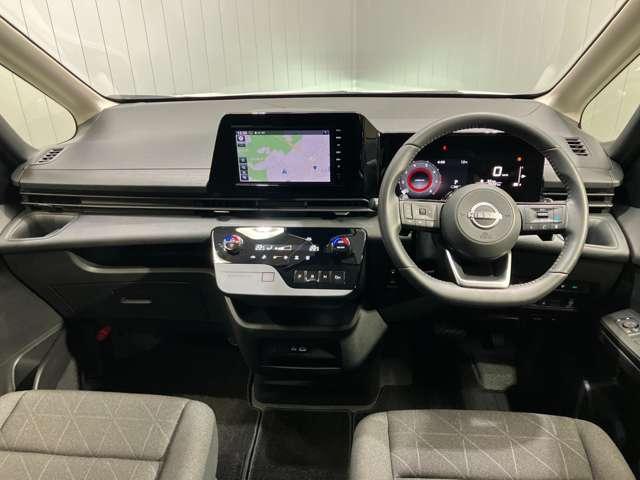 セレナ 2.0 X 当社試乗車アップ・ディーラーOPナビ・全周(4枚目)