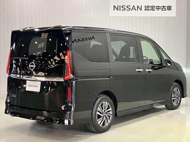 セレナ ２．０　ハイウェイスターＶ　当社試乗車アップ・メーカーＯＰナビ・全周囲（2枚目）