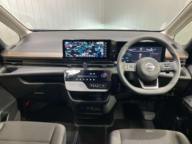 セレナ ２．０　ハイウェイスターＶ　当社試乗車アップ・メーカーＯＰナビ・全周囲（4枚目）