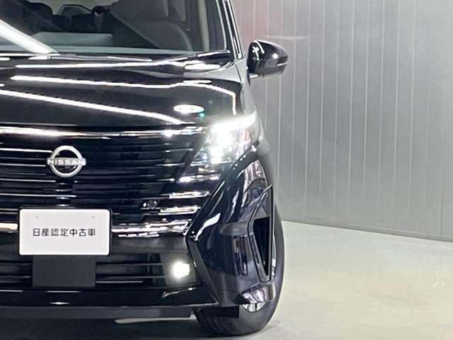 セレナ ２．０　ハイウェイスターＶ　当社試乗車アップ・メーカーＯＰナビ・全周囲（8枚目）