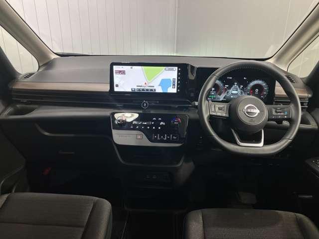 セレナ ２．０　ハイウェイスターＶ　当社試乗車アップ・メーカーＯＰナビ・両側電（4枚目）