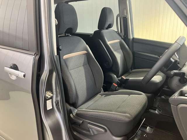 セレナ ２．０　ハイウェイスターＶ　当社試乗車アップ・メーカーＯＰナビ・両側電（12枚目）