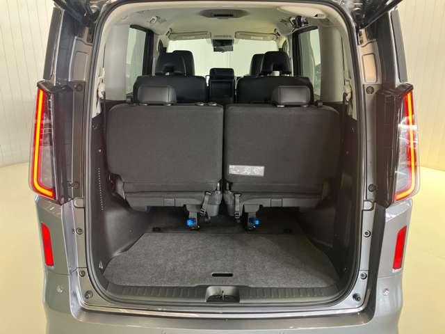 セレナ ２．０　ハイウェイスターＶ　当社試乗車アップ・メーカーＯＰナビ・両側電（15枚目）