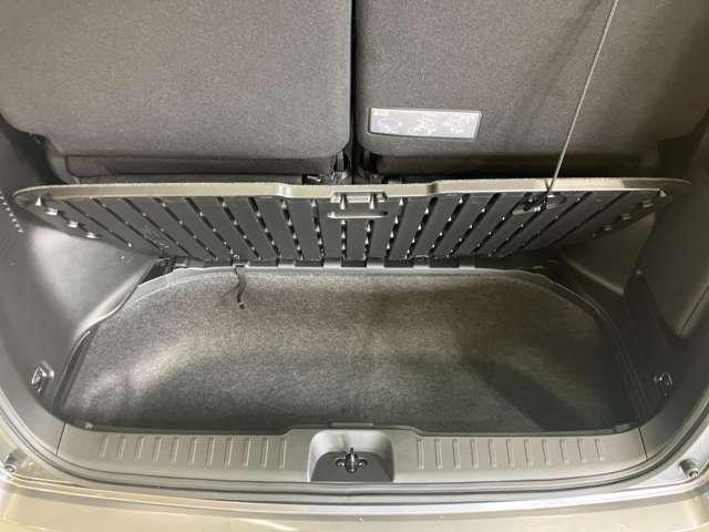 セレナ ２．０　ハイウェイスターＶ　当社試乗車アップ・メーカーＯＰナビ・両側電（16枚目）