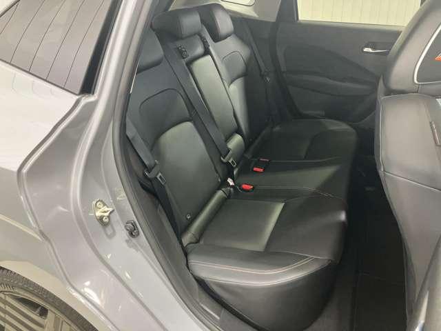 オーラ 1.2 G 90周年記念車 当社試乗車アップ・メーカーOPナビ・前席シ(12枚目)