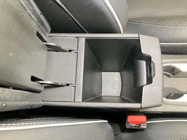 �A�[�����X�g�̒��ɂ����[�X�y�[�X���B��Ă���̂ŉ^�]�Ȏ������������ۂĂ܂��I