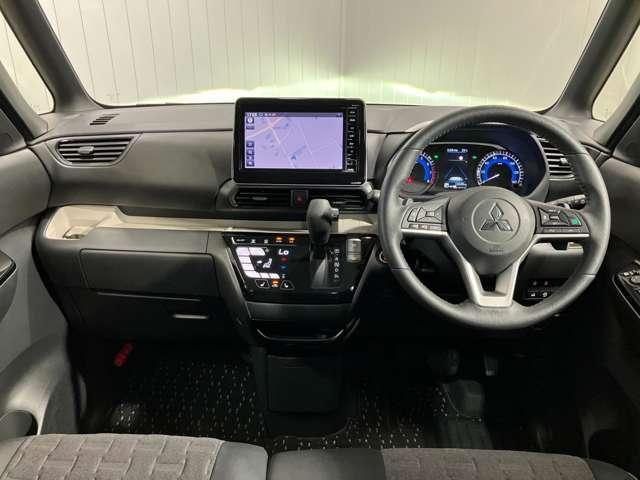 デリカミニ ６６０　Ｔ　プレミアム　三菱純正メモリーナビ・両側電動スライドド（4枚目）